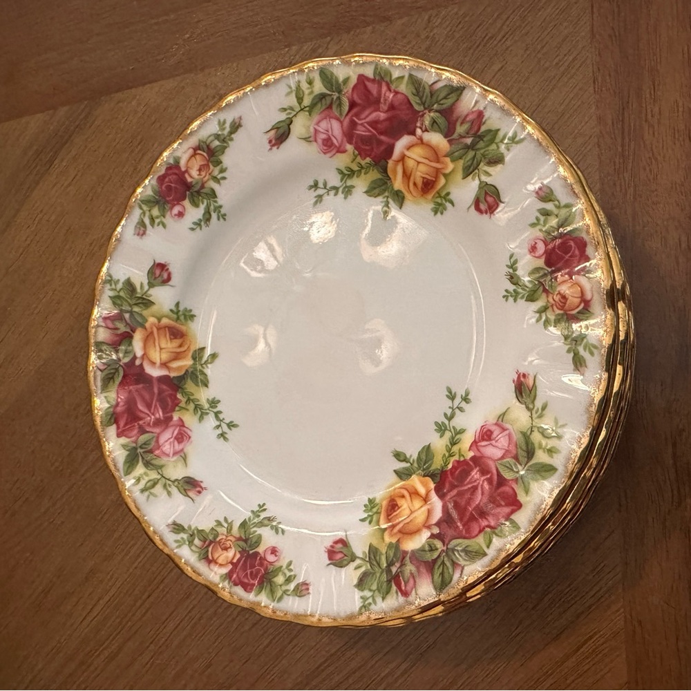 BREAD AND BUTTER DISH ROYAL ALBERT OLD COUNTRY ROSES 1962 BONE CHINA ENGLAND (6)